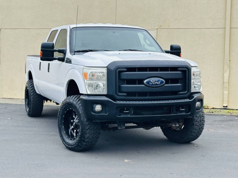 2015 Ford F-250 Super Duty XL's photo