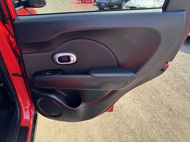 2017 Kia Soul +