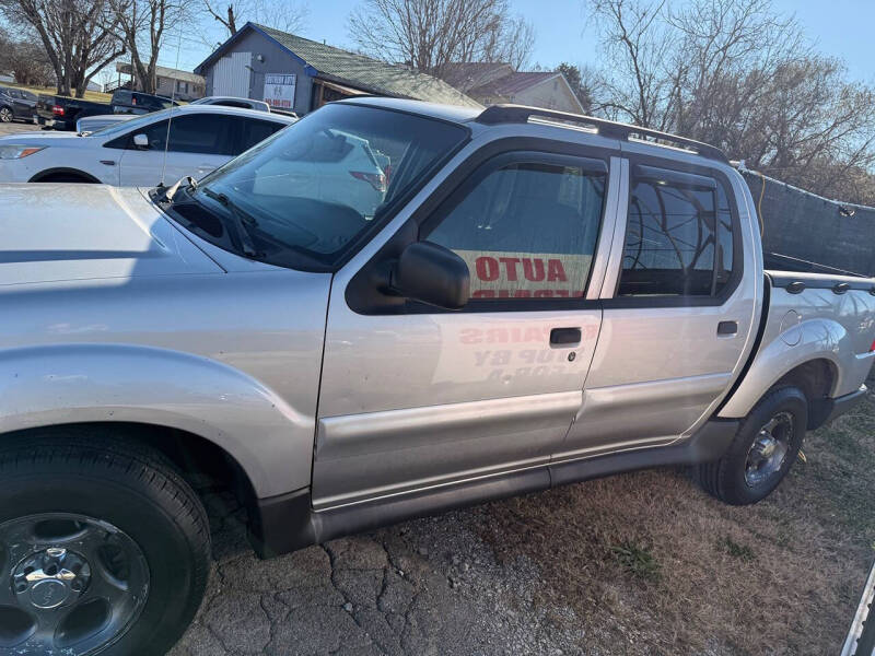 2004 Ford Explorer Sport Trac XLS