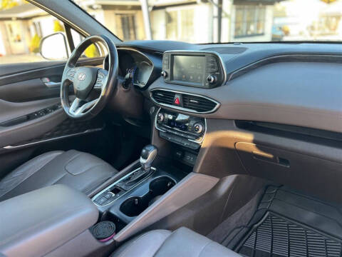 2019 Hyundai Santa Fe Ultimate 2.4L