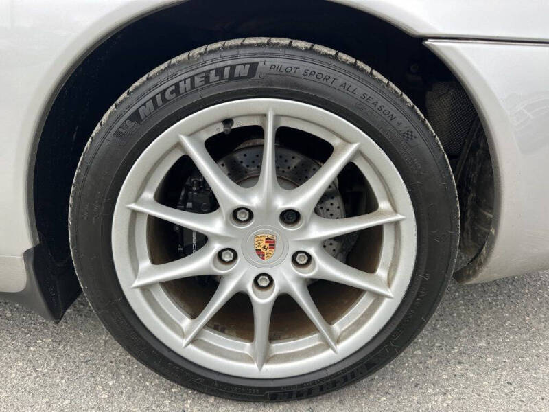 2004 Porsche 911 Carrera