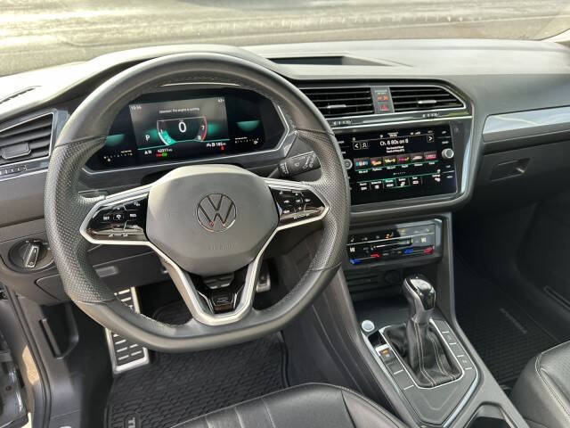 2022 Volkswagen Tiguan SE R-Line Black