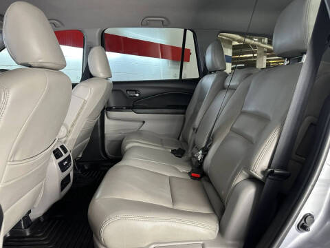 2017 Honda Pilot EX