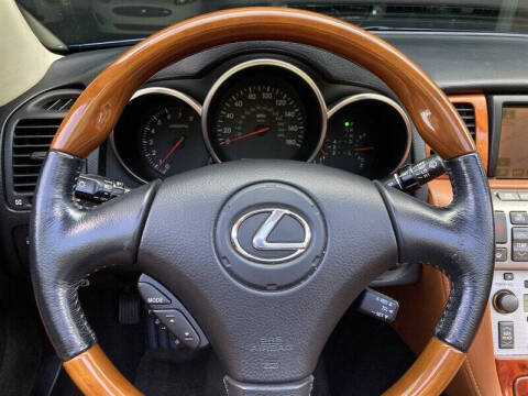 2005 Lexus SC 430