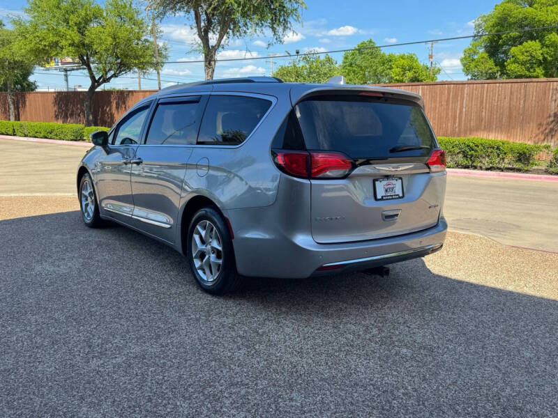 2020 Chrysler Pacifica Limited