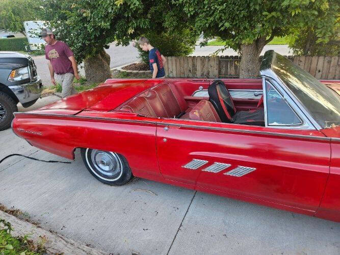 1963 Ford Thunderbird