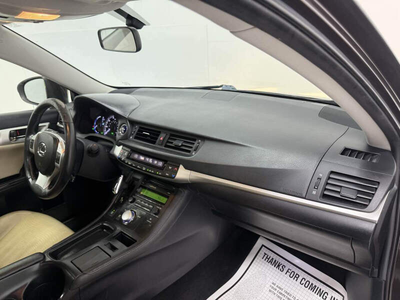2013 Lexus CT 200h