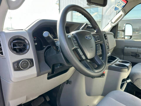 2025 Ford E-Series