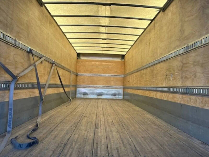 2018 Freightliner M2 106