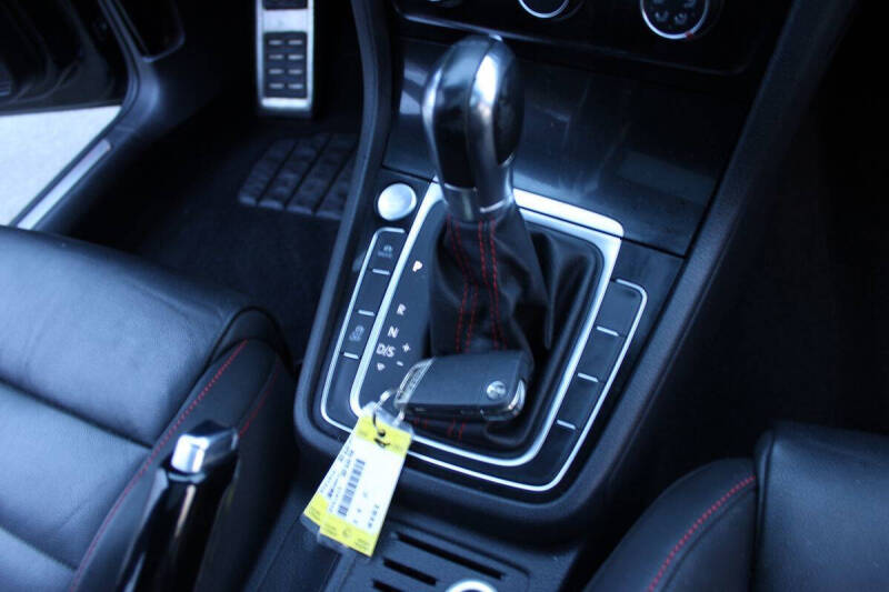 2015 Volkswagen Golf GTI SE