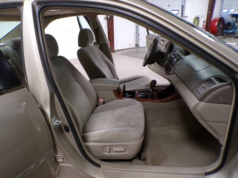 2004 Toyota Camry XLE