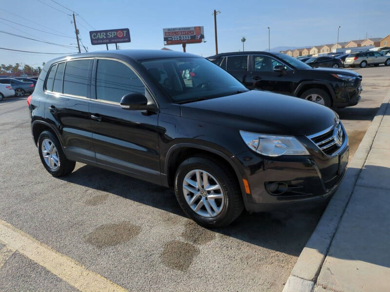 Volkswagen Tiguan's photo