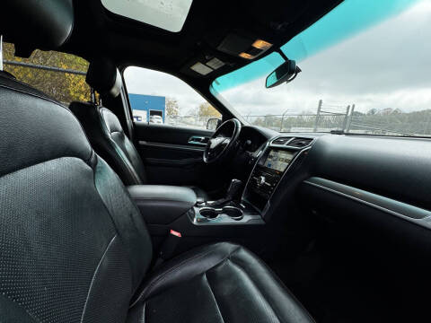 2017 Ford Explorer Sport