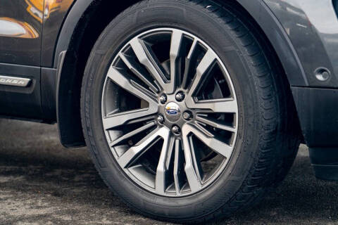 2017 Ford Explorer Platinum