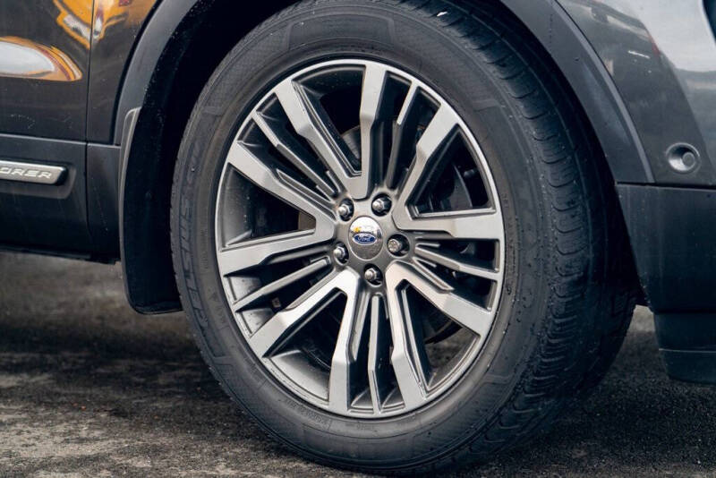 2017 Ford Explorer Platinum