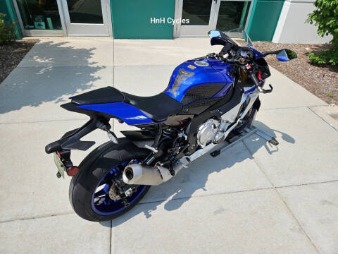 2015 Yamaha YZF-R1