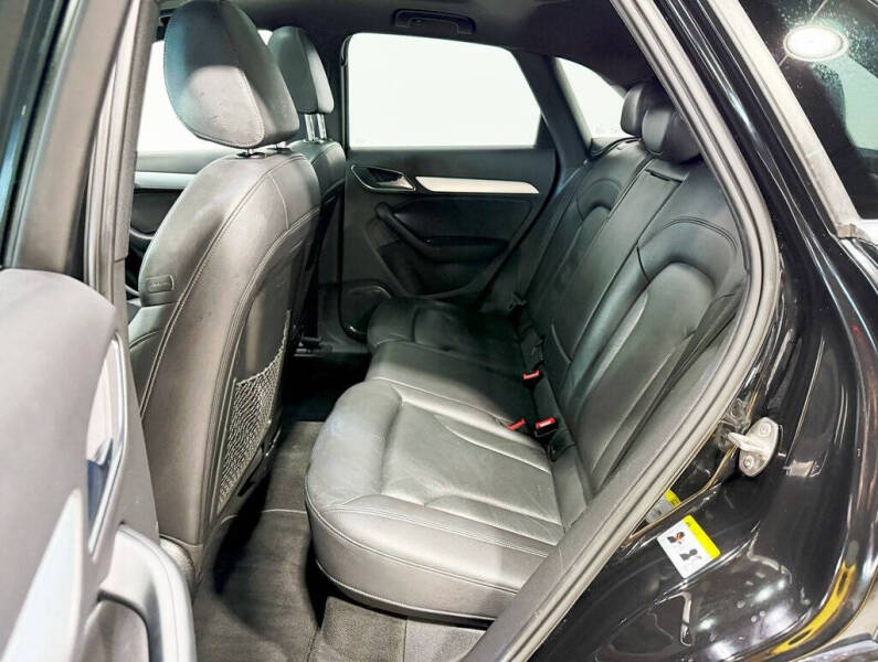 2015 Audi Q3 2.0T quattro Prestige