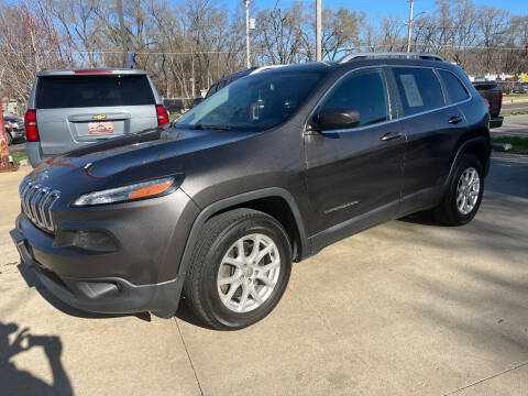 2014 Jeep Cherokee for sale at Azteca Auto Sales LLC in Des Moines IA