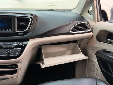 2019 Chrysler Pacifica Touring L