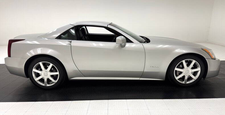 2004 Cadillac XLR