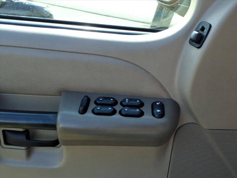 2005 Ford Explorer Sport Trac