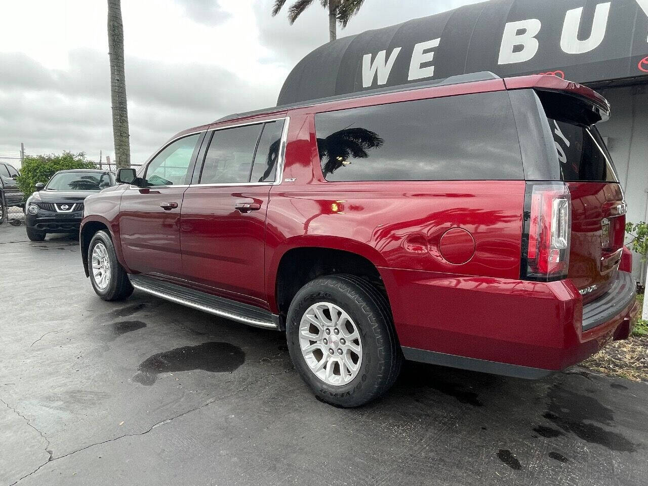 2016 GMC Yukon XL  - $25,900