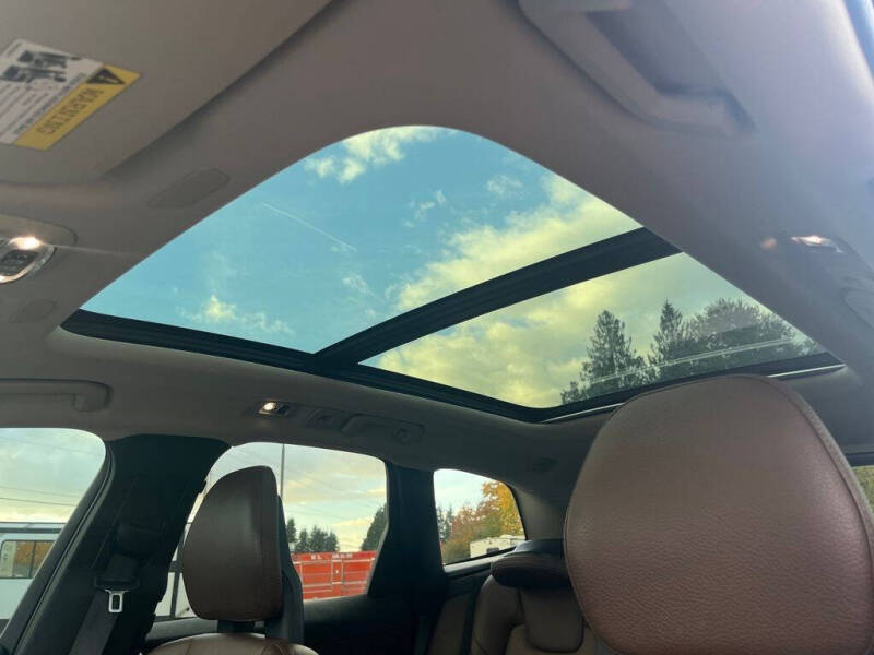 2018 Volvo XC60 T5 Momentum