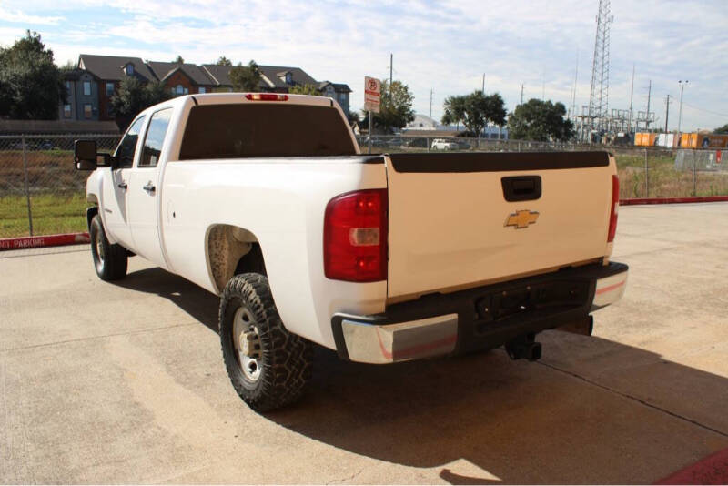 2009 Chevrolet Silverado 3500 Work Truck photo 5