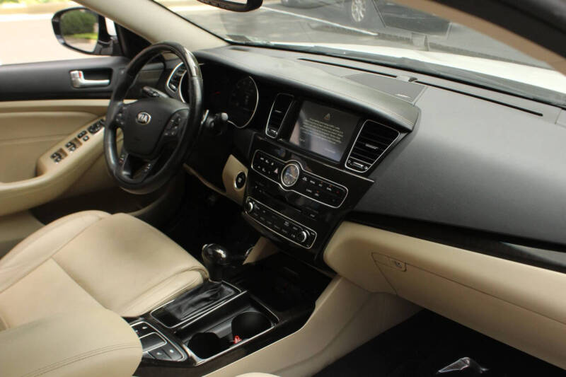 2014 Kia Cadenza Premium