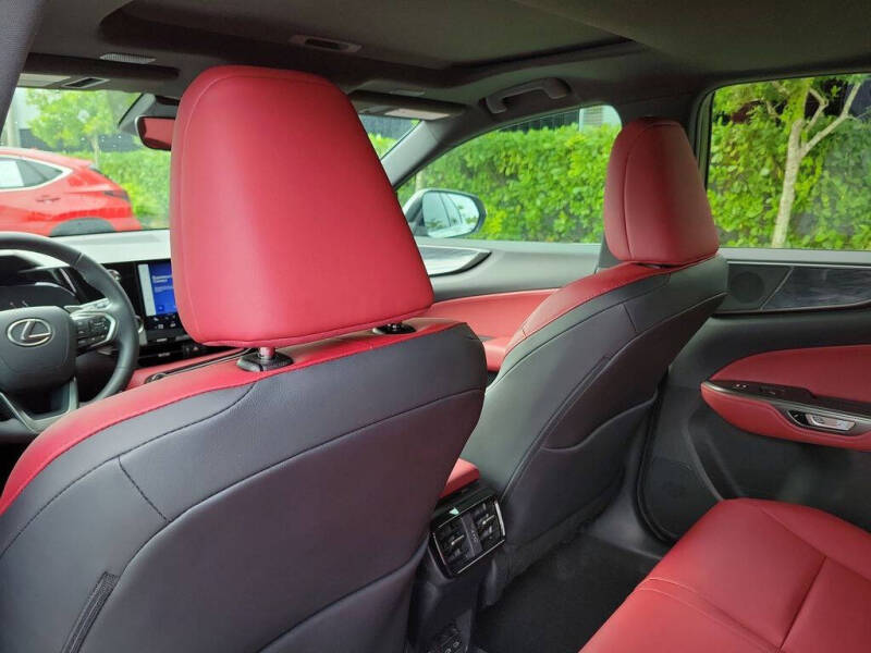2024 Lexus NX 250 Premium