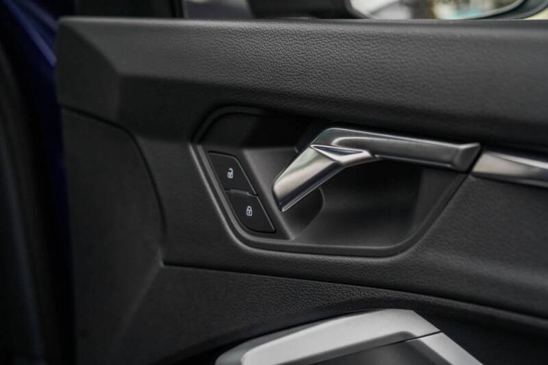 2022 Audi Q3 quattro S line Premium 45 TFSI