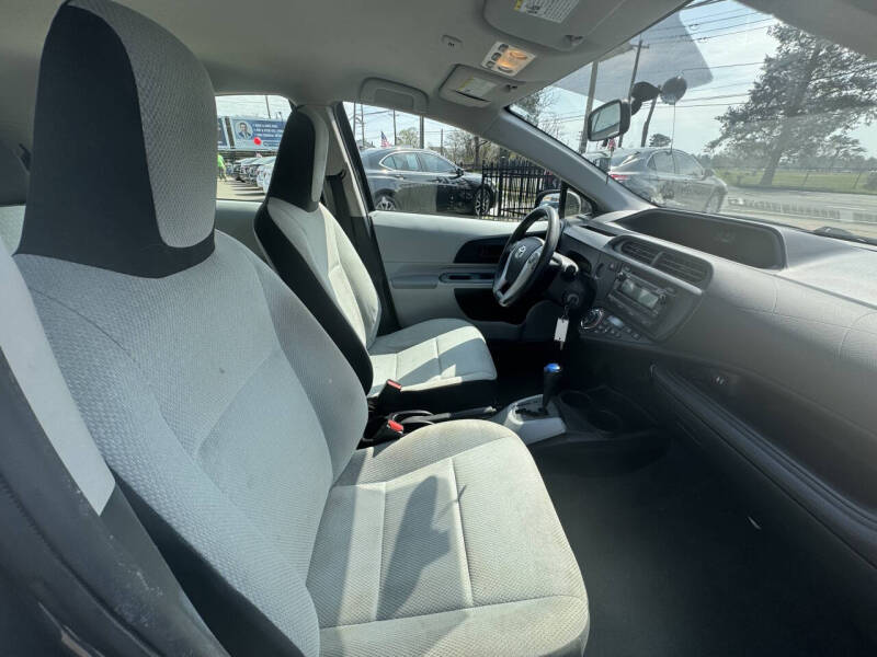 2013 Toyota Prius c Four