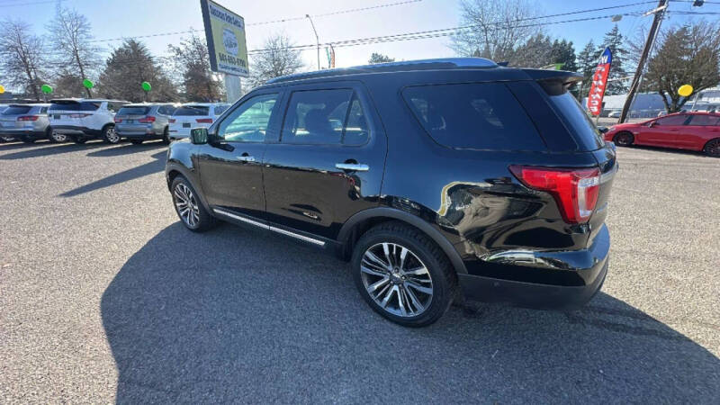 2017 Ford Explorer Platinum