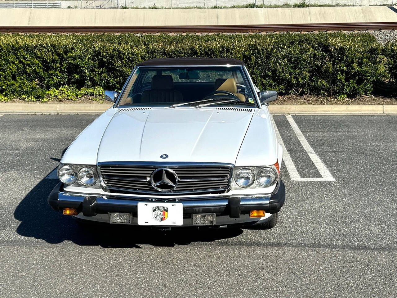 1989 Mercedes-Benz 560-Class for sale at DE AUTOS INC in San Juan Capistrano, CA