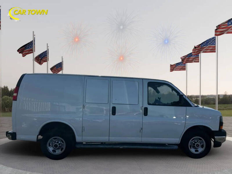2019 GMC Savana 2500