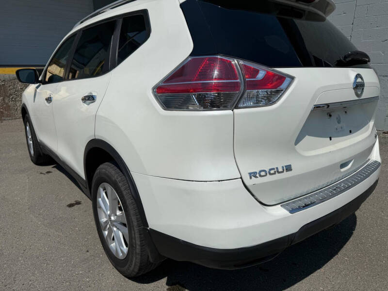 2016 Nissan Rogue SV