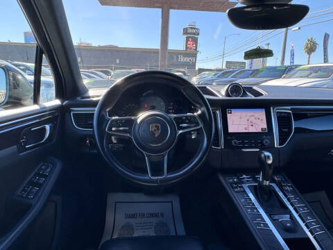 2017 Porsche Macan S