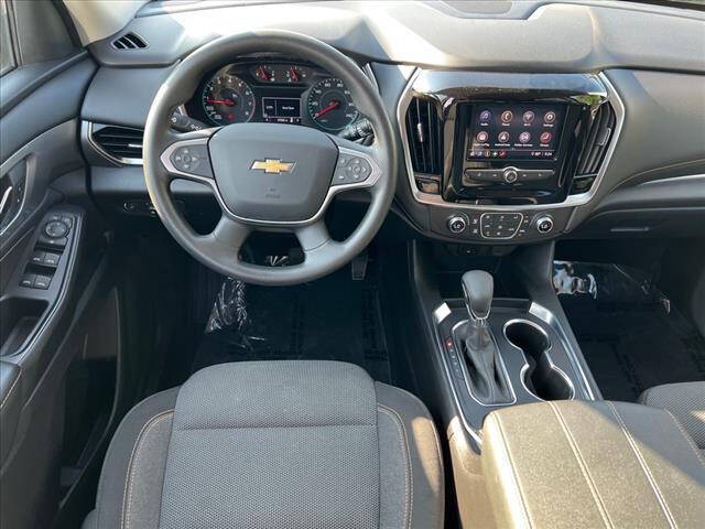 Used 2021 Chevrolet Traverse LS with VIN 1GNERFKWXMJ270330 for sale in Wood River, IL