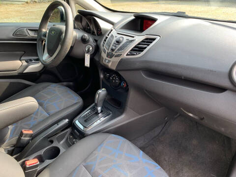 2012 Ford Fiesta SE