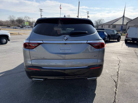 2023 Buick Enclave Essence