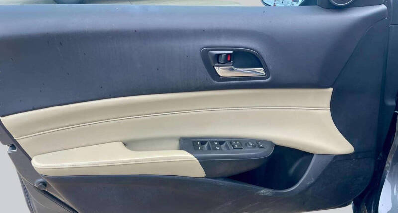 2014 Acura ILX 2.0L w/Tech