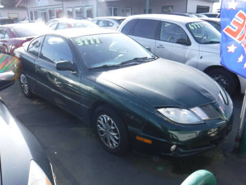 2003 Pontiac Sunfire for sale at 777 Auto Sales and Service in Tacoma WA