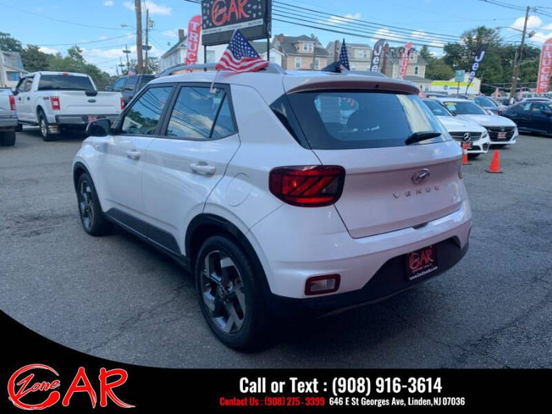 2021 Hyundai Venue SEL