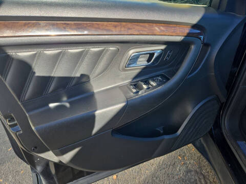 2016 Ford Taurus Limited