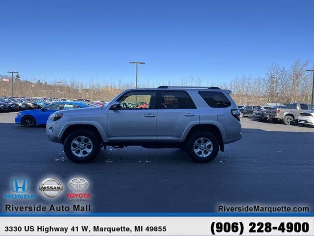 2024 Toyota 4Runner SR5