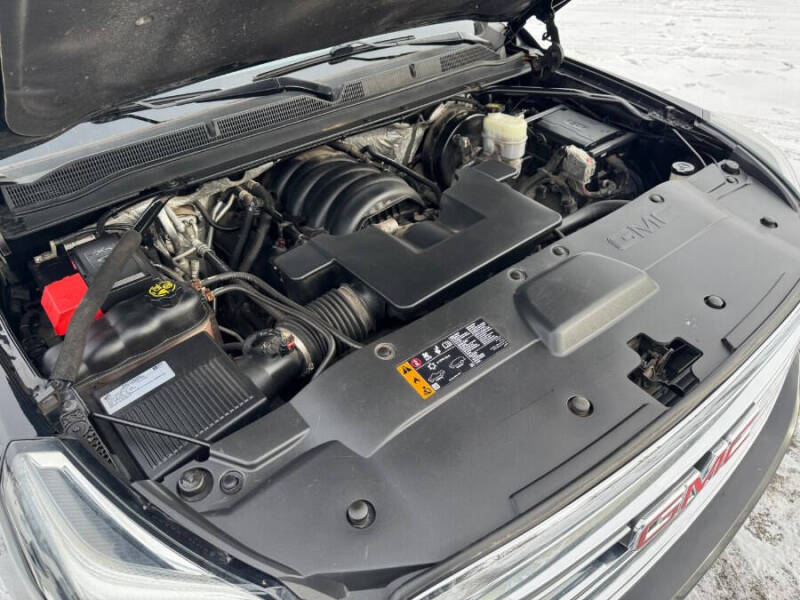 2017 GMC Yukon XL SLE