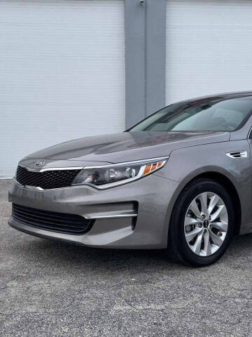2018 Kia Optima LX