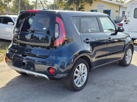 2017 Kia Soul +