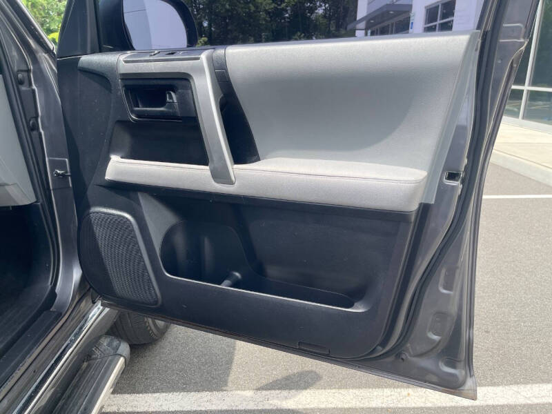 2013 Toyota 4Runner SR5