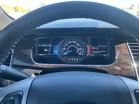 2017 Ford Taurus Limited